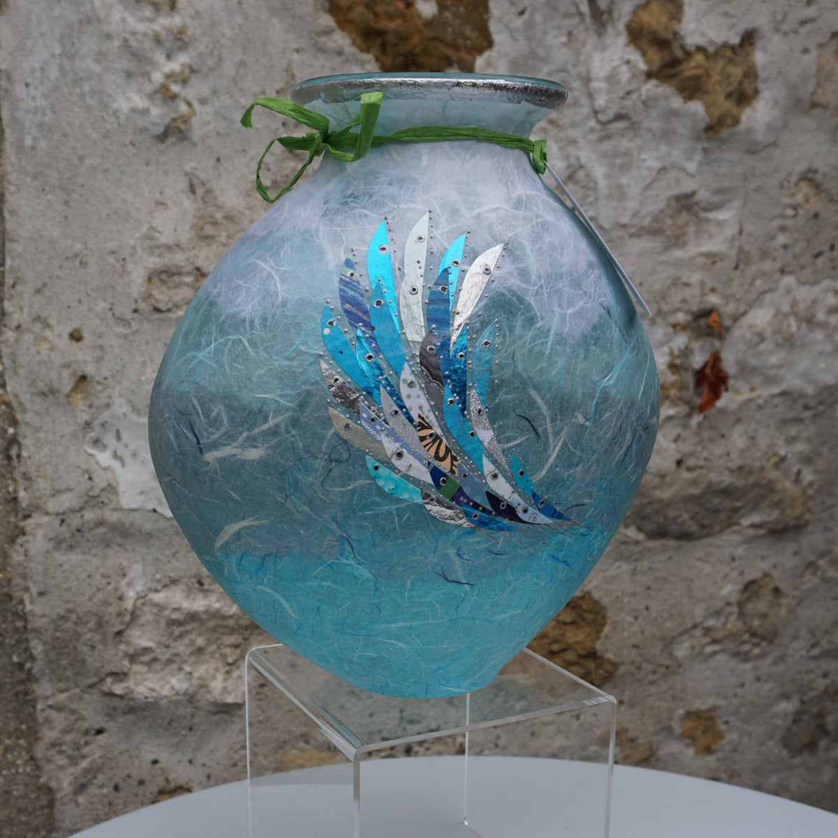 Curved Vase - Blue