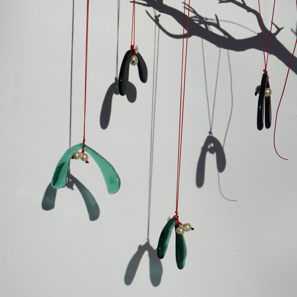 Glass Mistletoe
