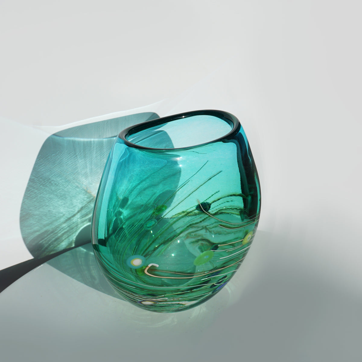 Cane Vase - Round