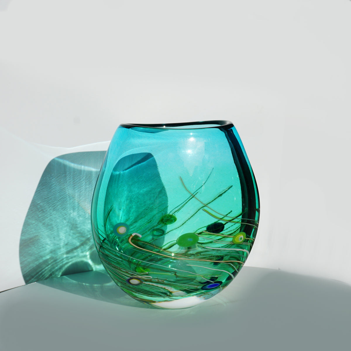 Cane Vase - Round