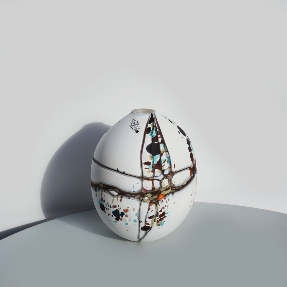 Pebble - Closed Vase (Medium)