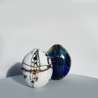 Lustre Rocks - Closed Vase (Medium)