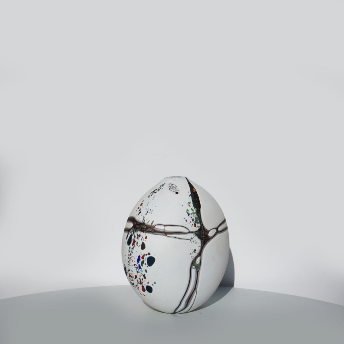 Pebble - Close Vase