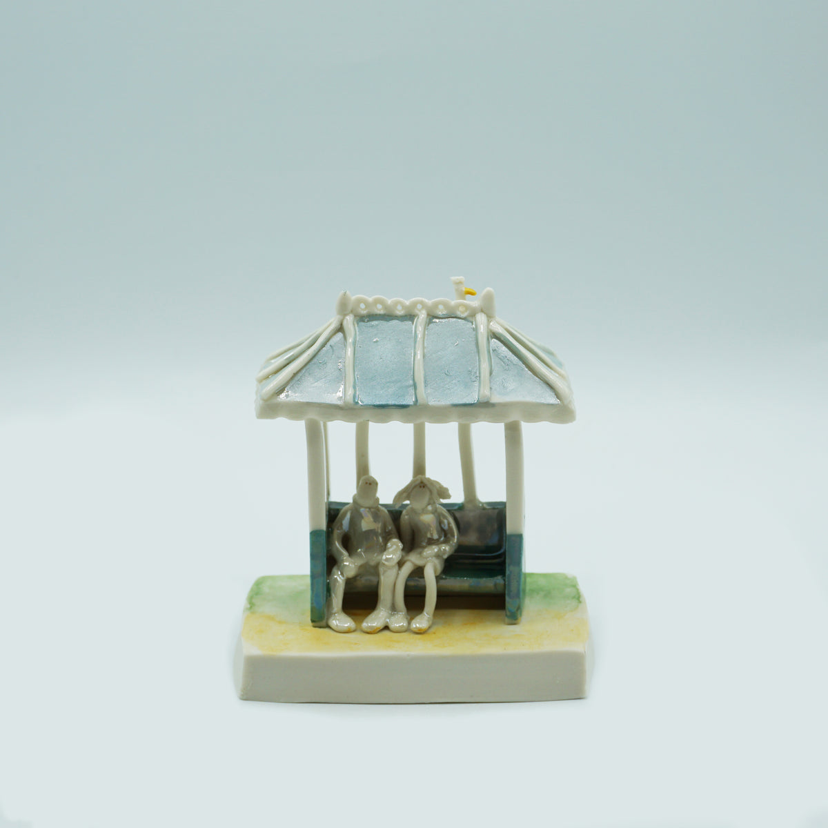 Seaside Shelter Couple