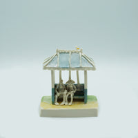 Seaside Shelter Couple