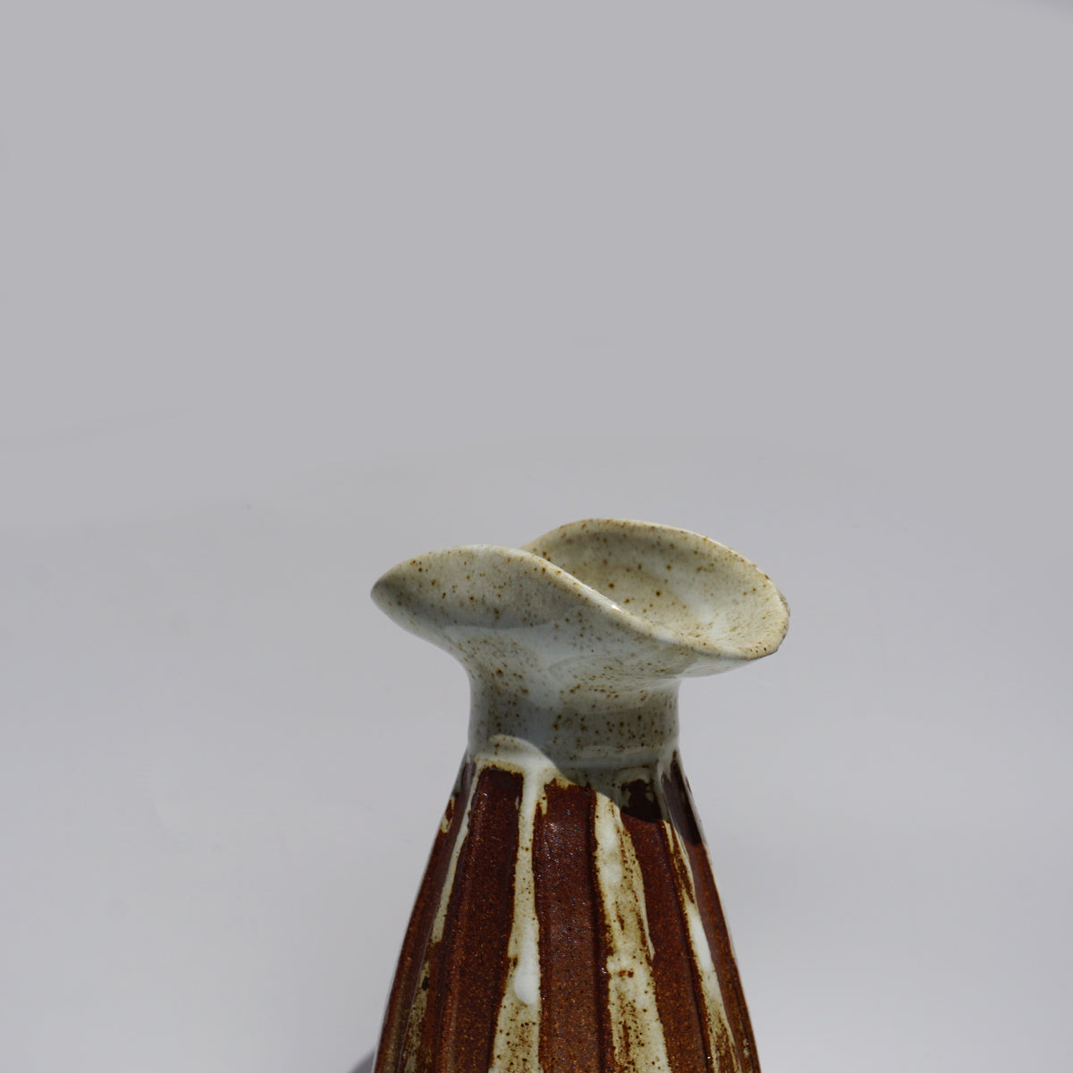 Tall Faceted Bud Base