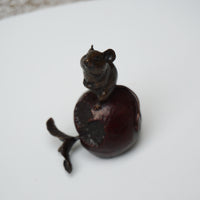 Mouse on Apple #1