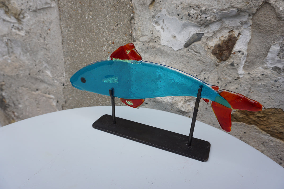 Fish on Stand (Turq/Red)
