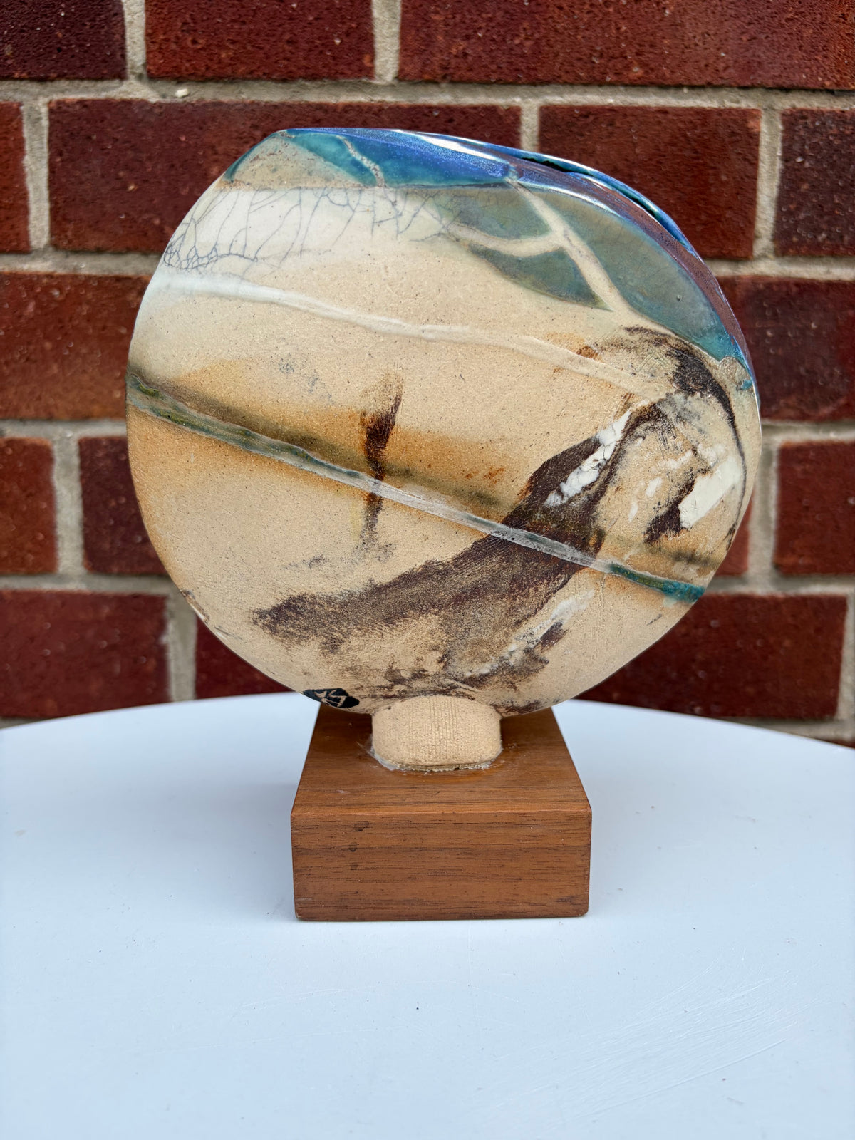 Horizons Strata Vessel - Dancing on the Beach