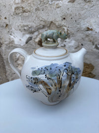 Boabob Tree & Rhino Teapot