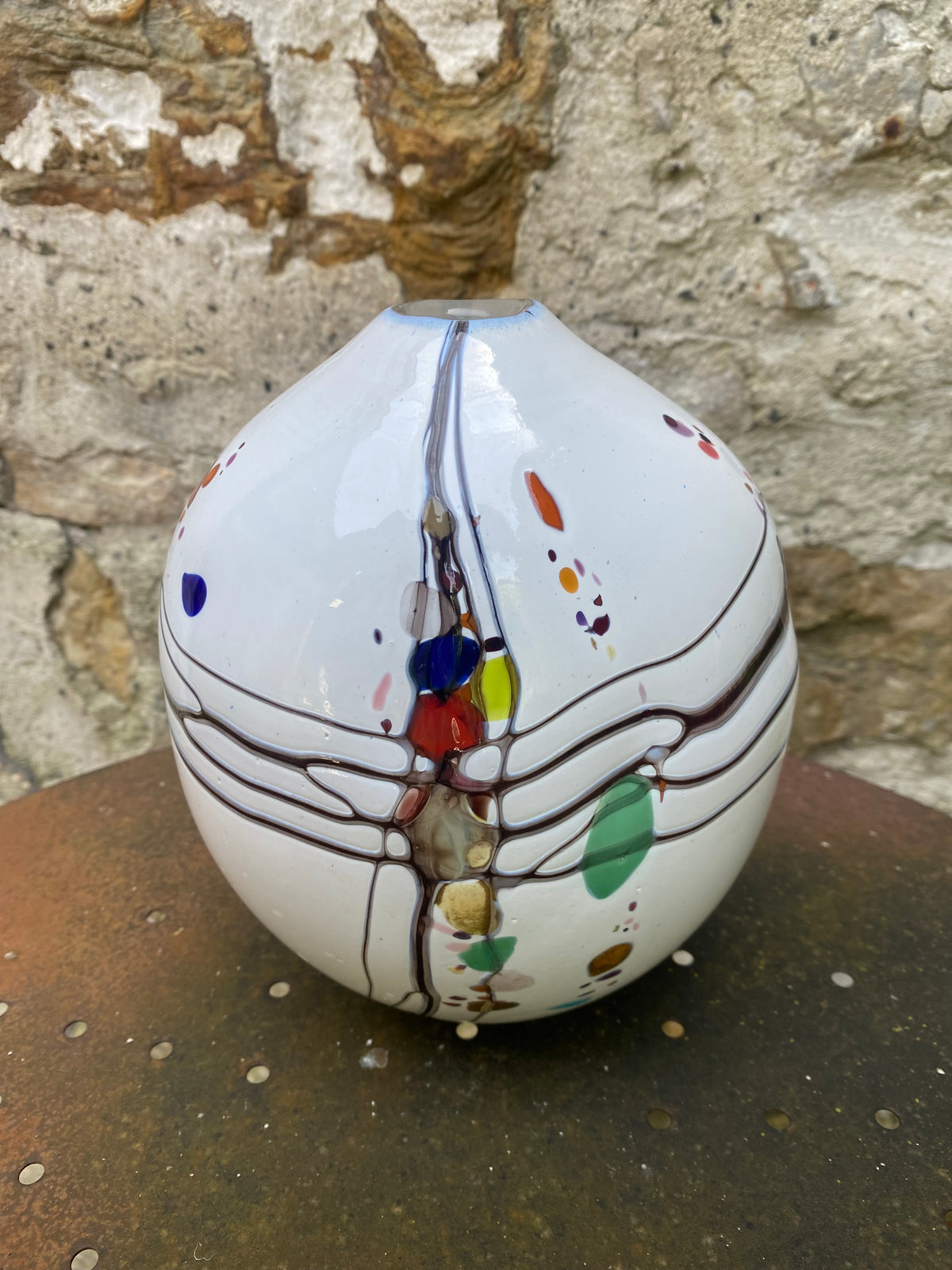Pebble Closed Vase - Medium