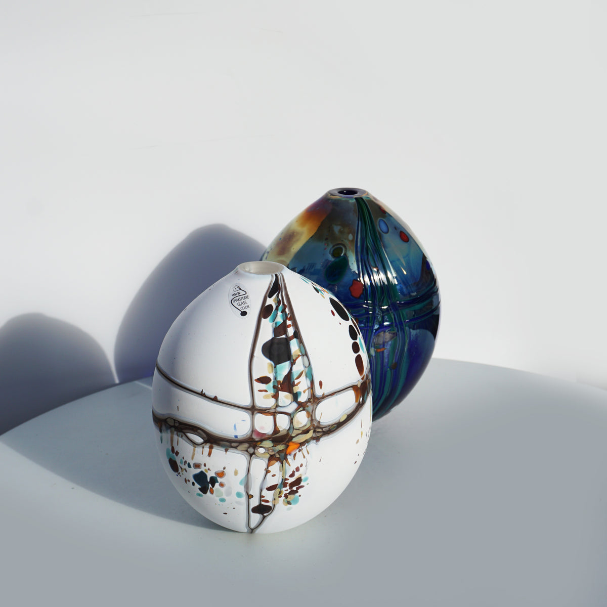 Lustre Rocks - Closed Vase (Medium)