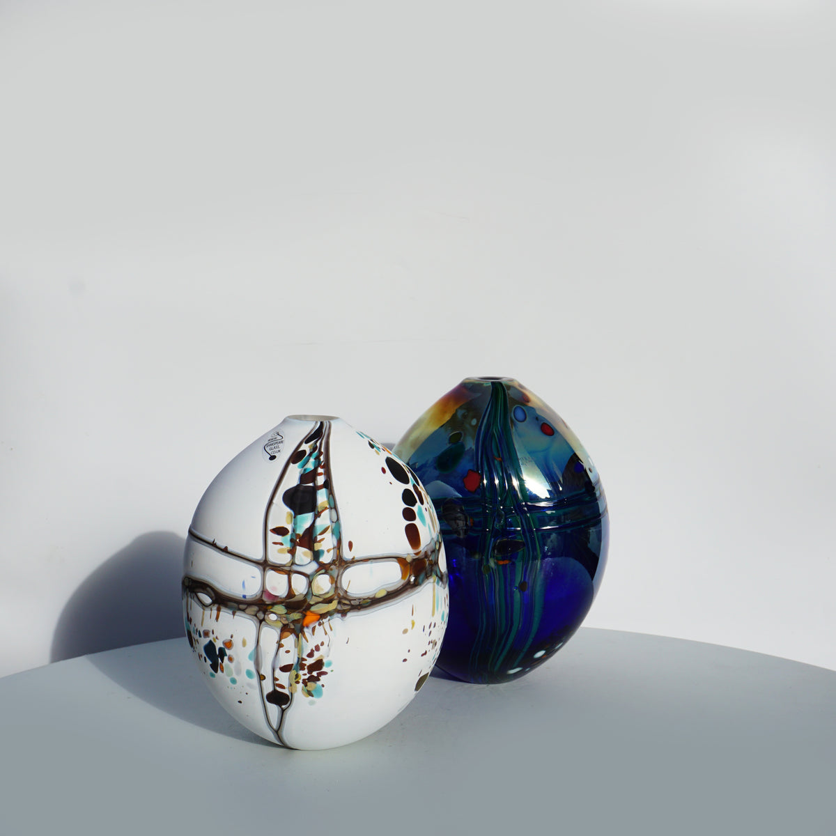 Lustre Rocks - Closed Vase (Medium)