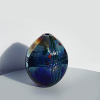 Lustre Rocks - Closed Vase (Medium)