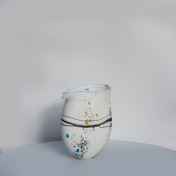 Pebble - Clutch Jug (Medium)